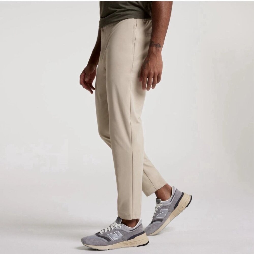 VRST Limitless Slim Taper Pant Khaki Sand Men's Size XL/28" Golf Casual NWT